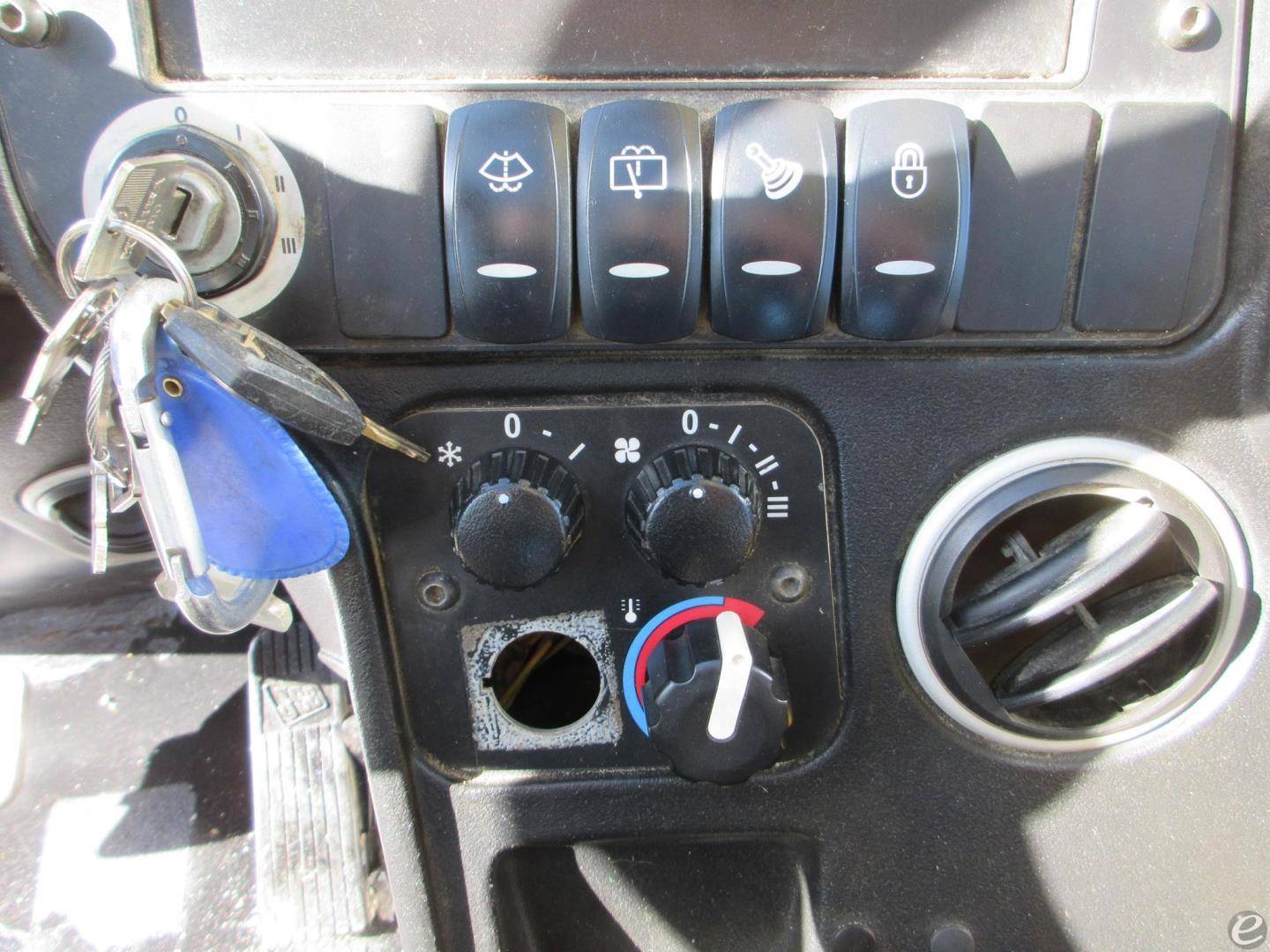 2015 JCB 510-56