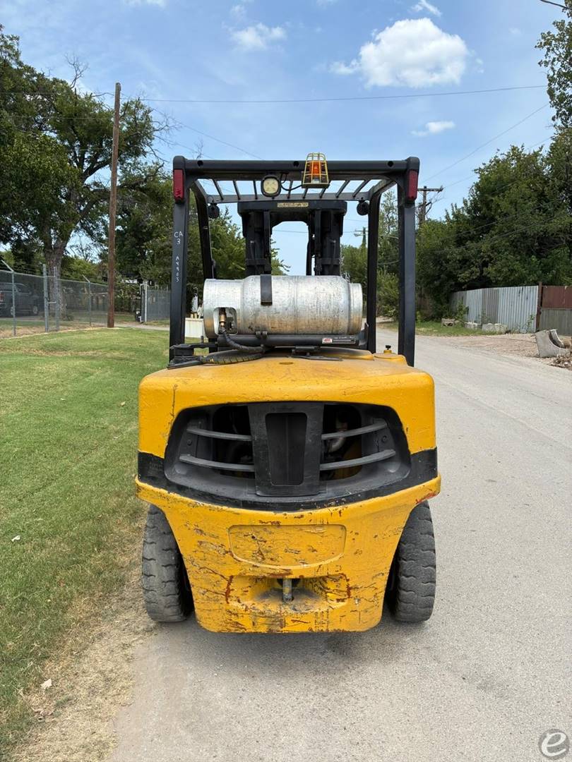 2014 Yale GLP090VXNGAE090