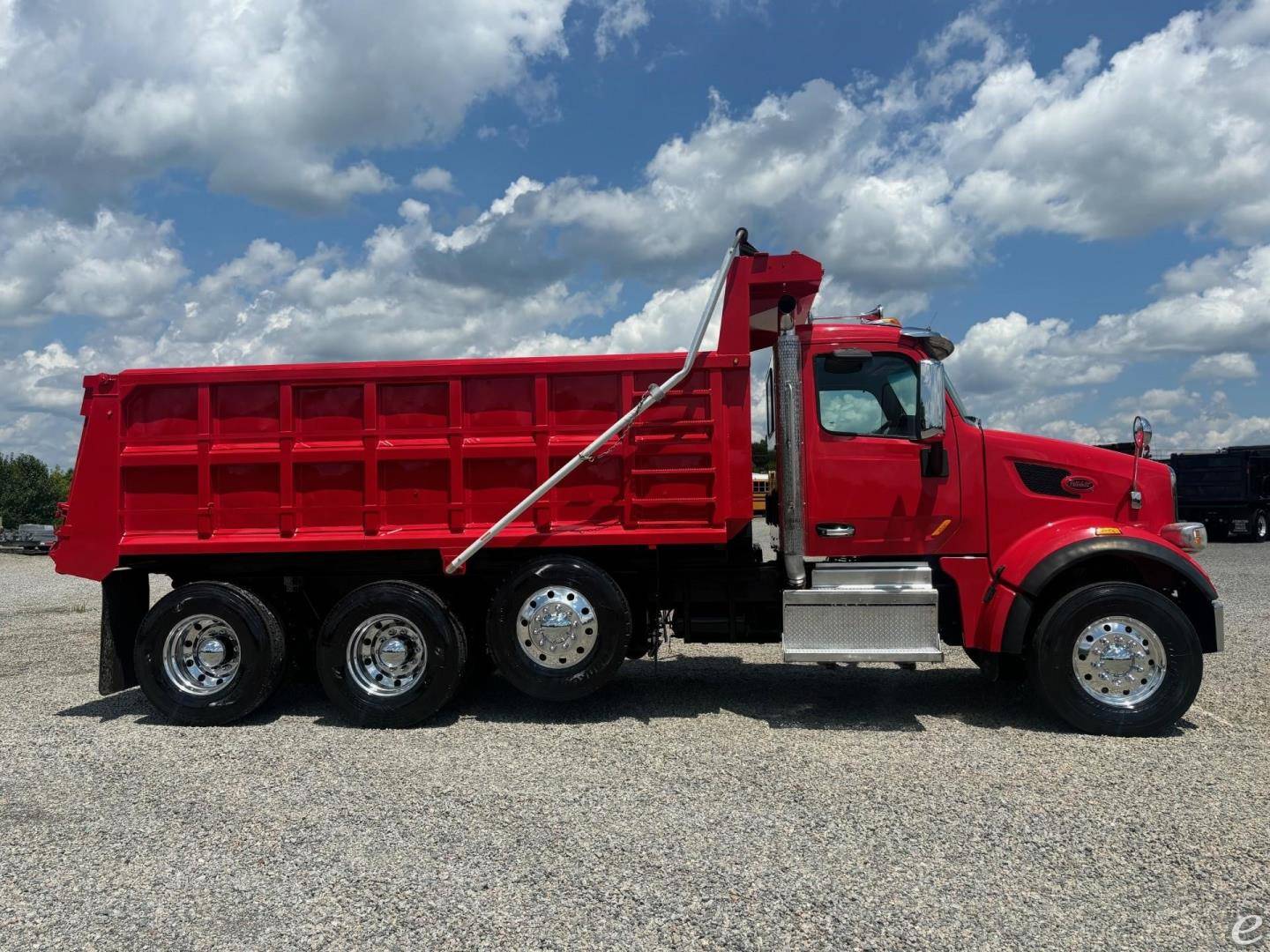 2021 Peterbilt 567