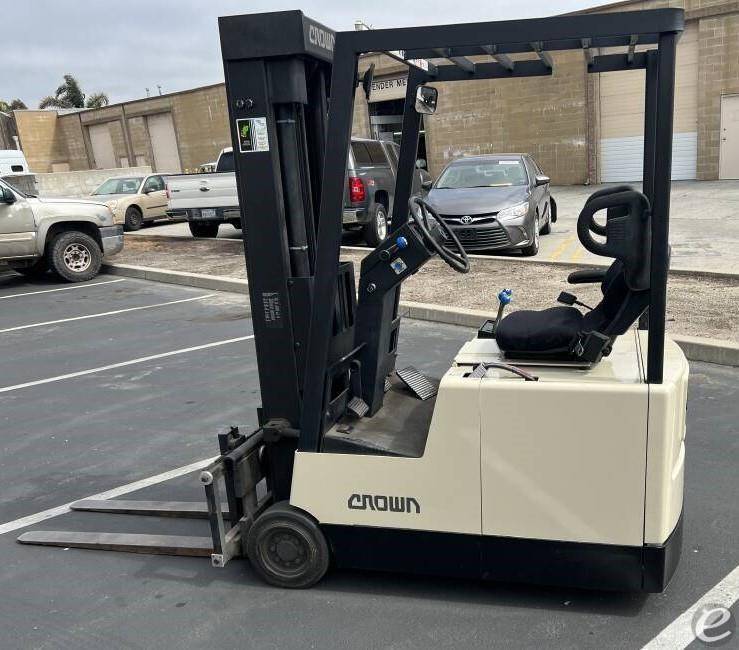 1997 Crown 30SCTT Electric Forklift - 123Forklift