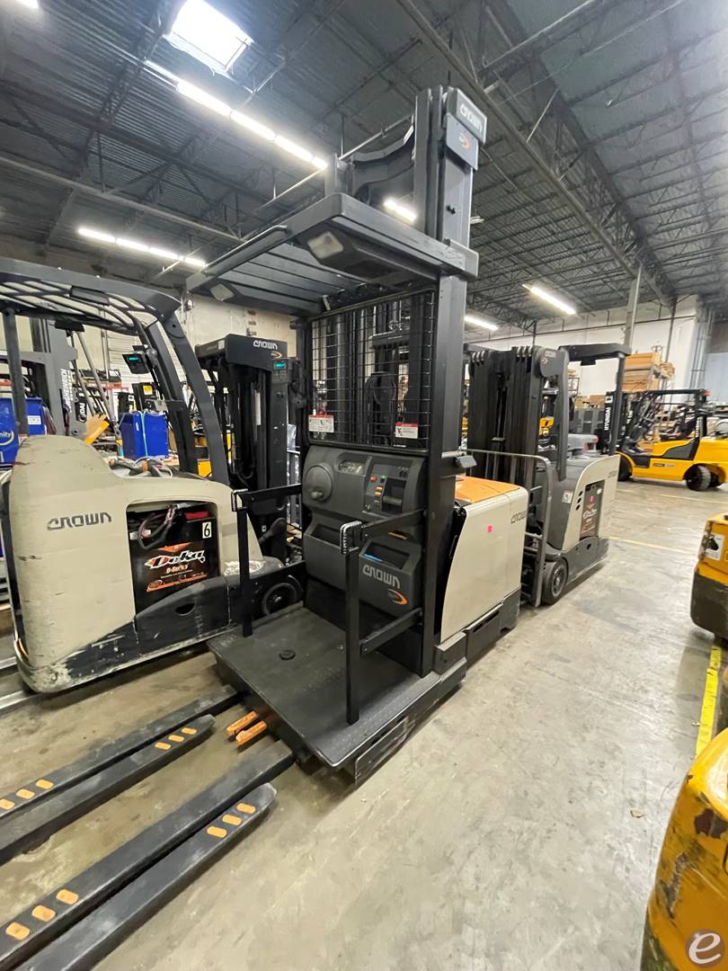 2018 Crown SP4000-30S