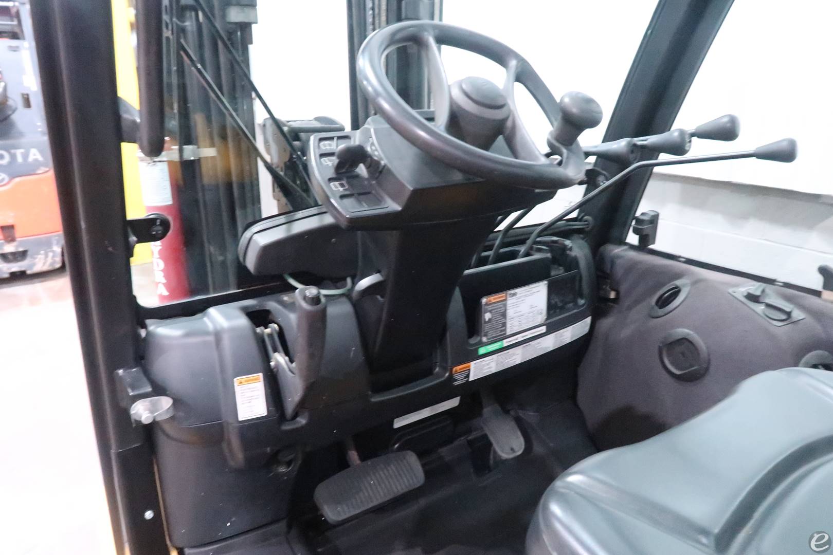 2016 Yale GDP050VX