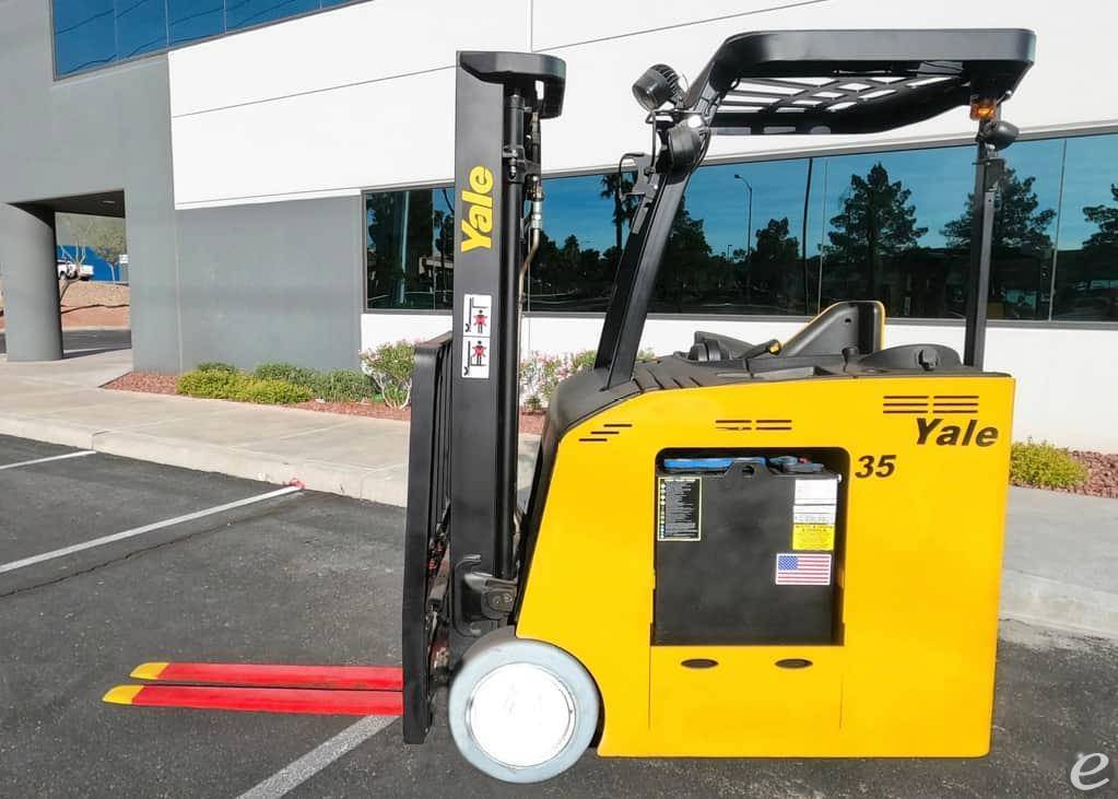 2017 Yale ESC030AD Electric Forklift - 123Forklift