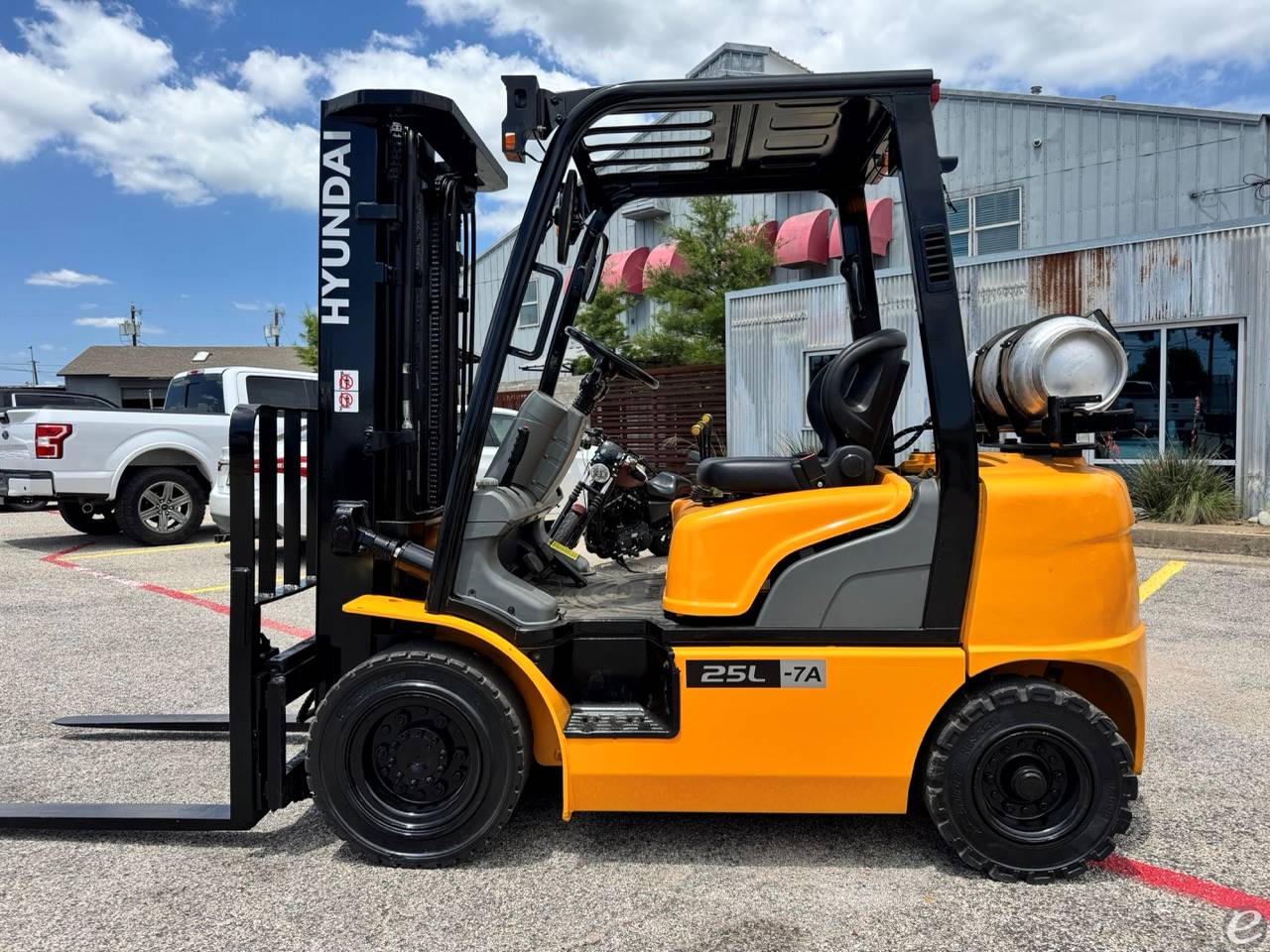 2014 Hyundai 25L-7A