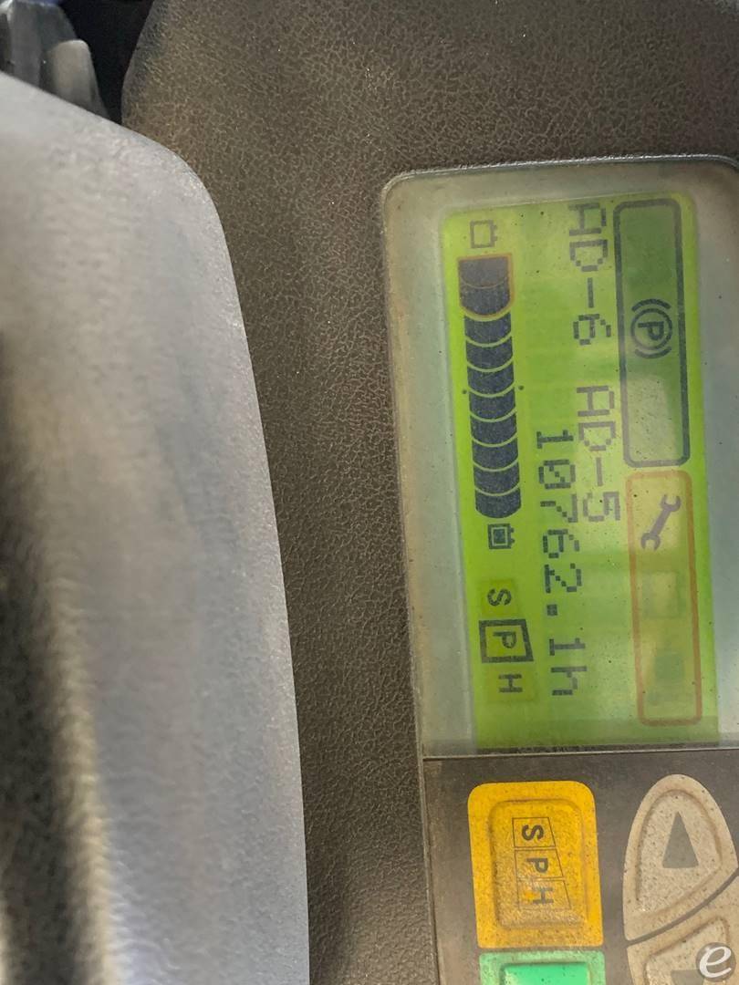 2011 Toyota 7FBEU20 Electric Forklift - 123Forklift