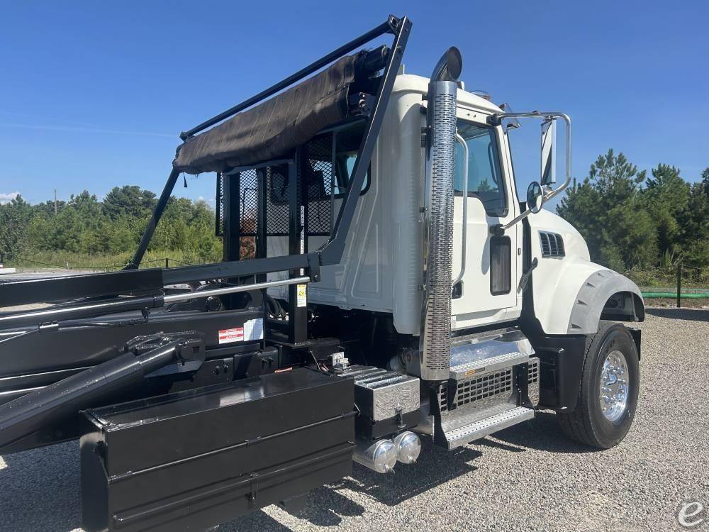 2019 Mack GRANITE 64FR