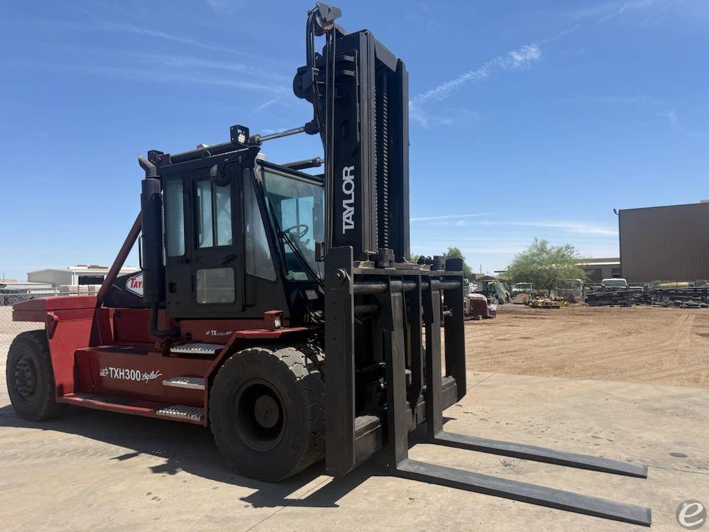 2011 Taylor TXH300L