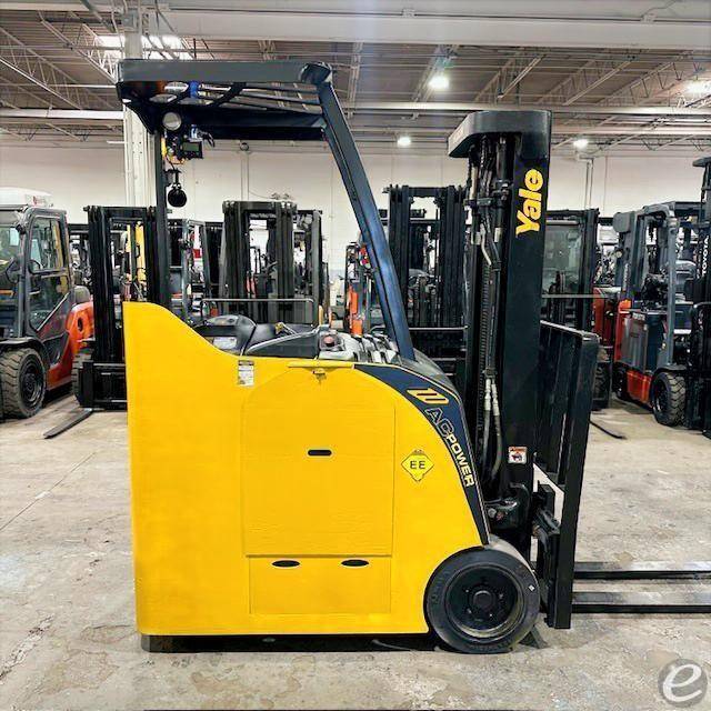 2019 Yale ESC040AD