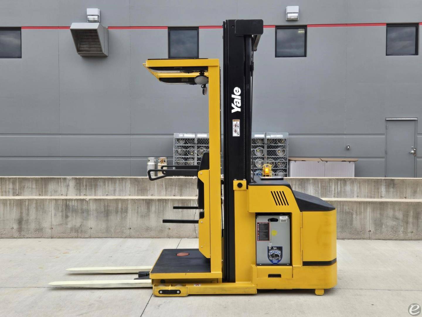 2020 Yale OS030EF Electric Order Pi...