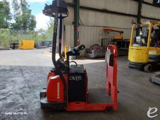 2017 Raymond 3020