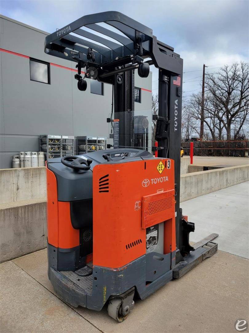 2019 Toyota 9BDRU15 Electric Reach Truck - 123Forklift