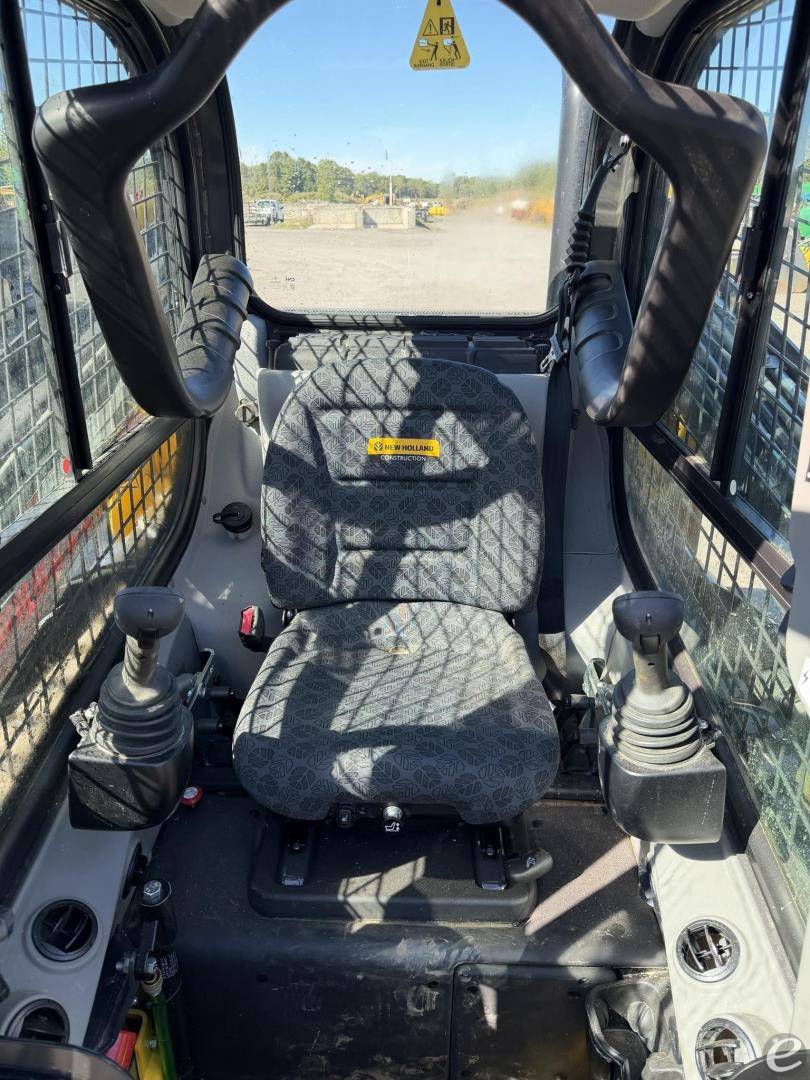 2024 New Holland C327