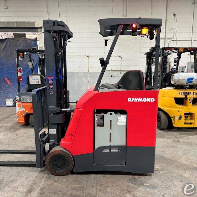 2022 Raymond 425-C40TT