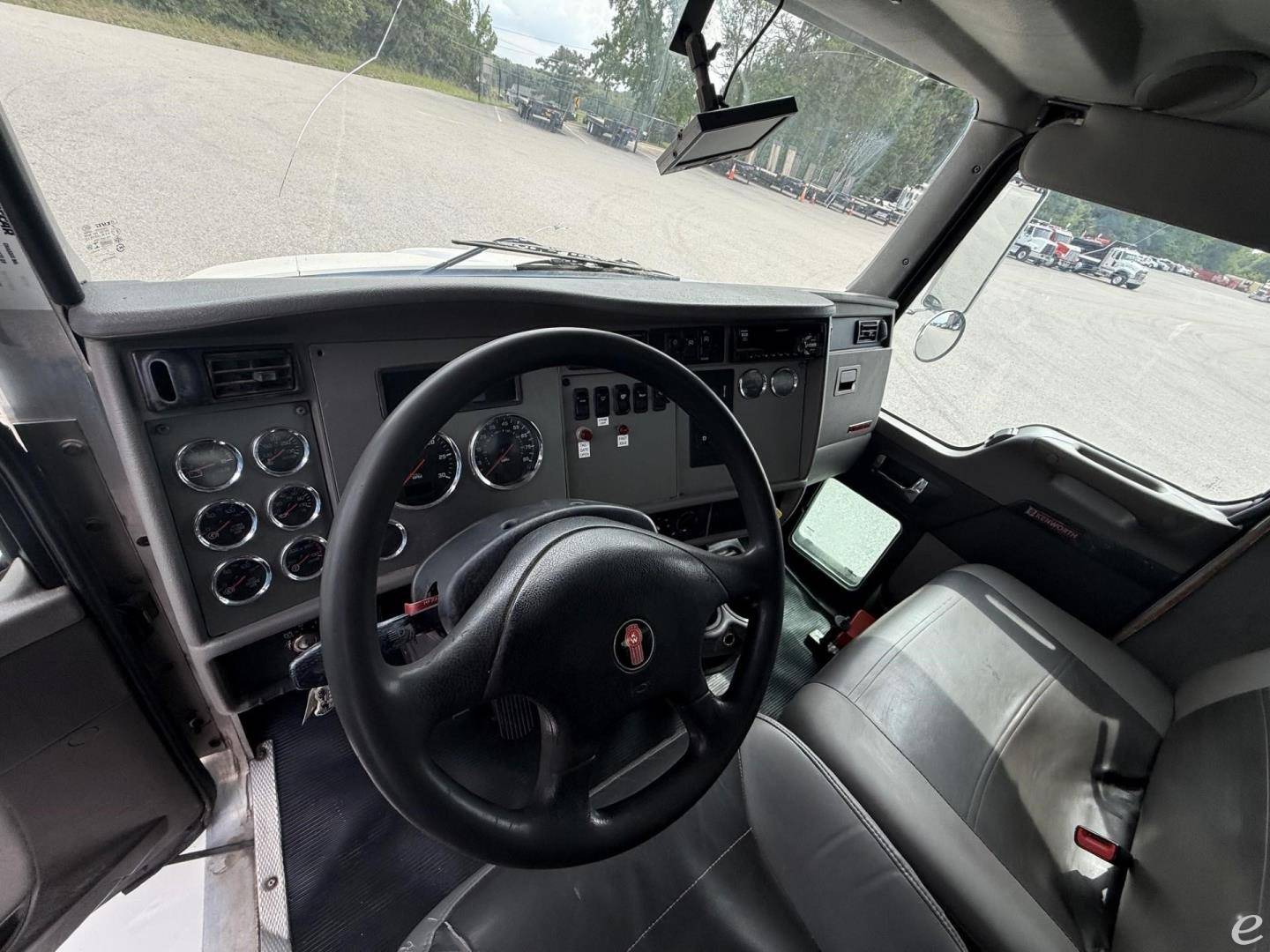 2020 Kenworth T370