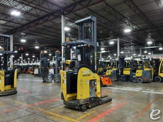 2019 Hyster N35ZR2-16.5 Electric Reach Truck - 123Forklift