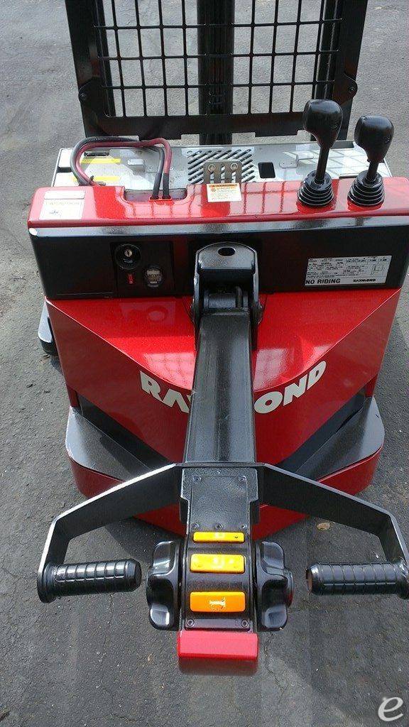 2007 Raymond RSS40
