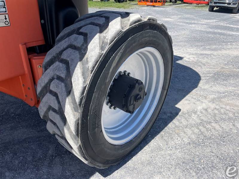 2013 JLG 1350SJP