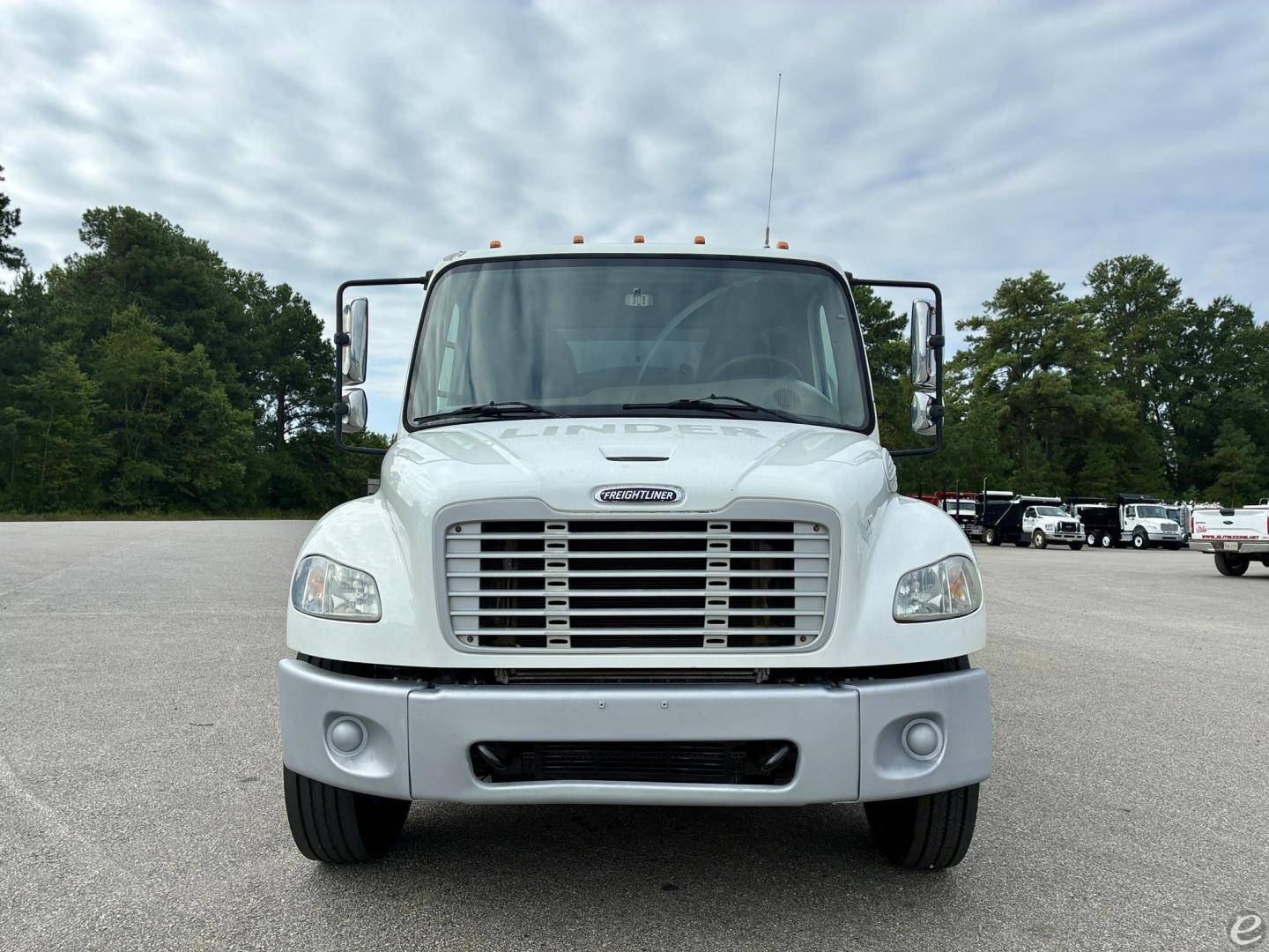 2016 Freightliner BUSINESS CLASS M2 106