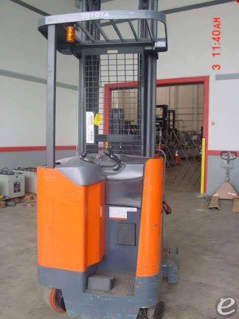2010 Toyota 7BDRU15