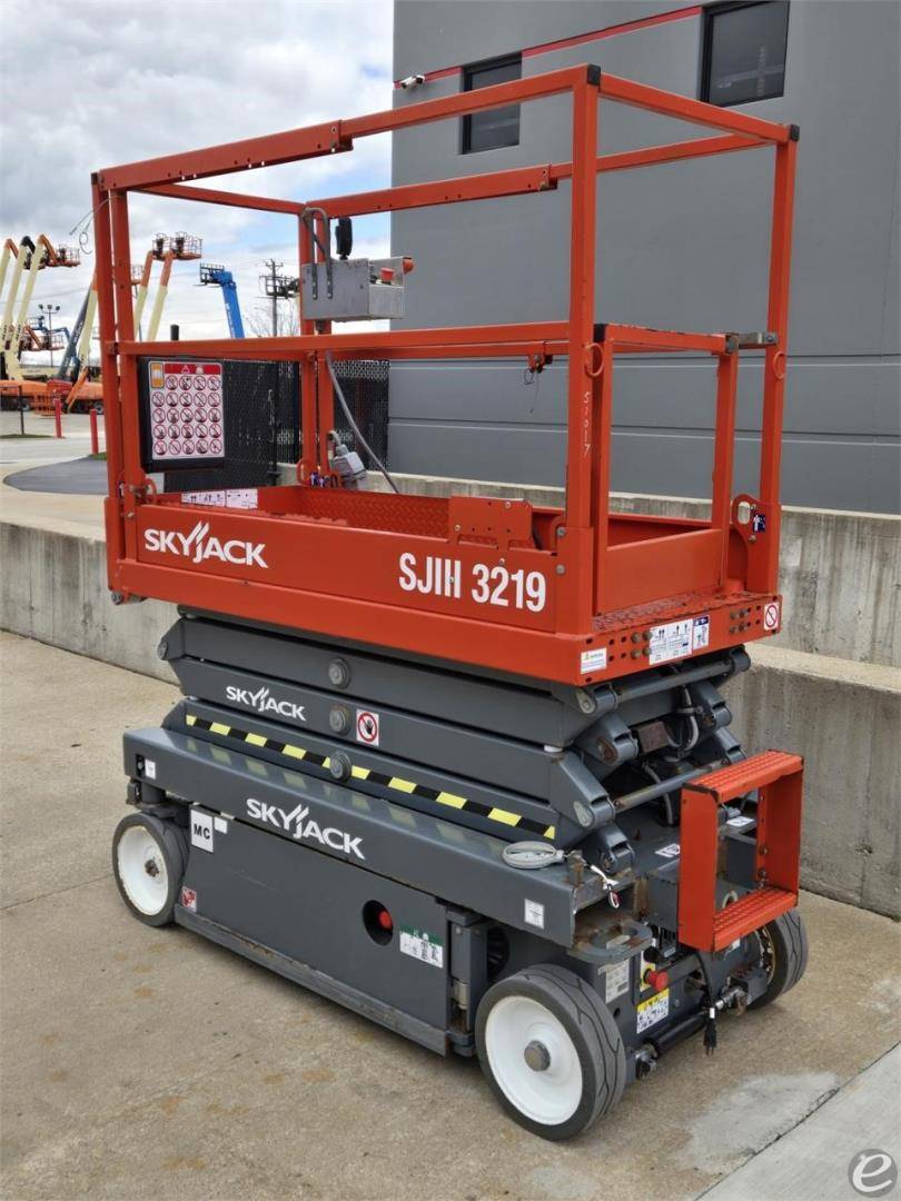 2019 Skyjack SJIII3219 Electric Scissor Lift - 123Forklift