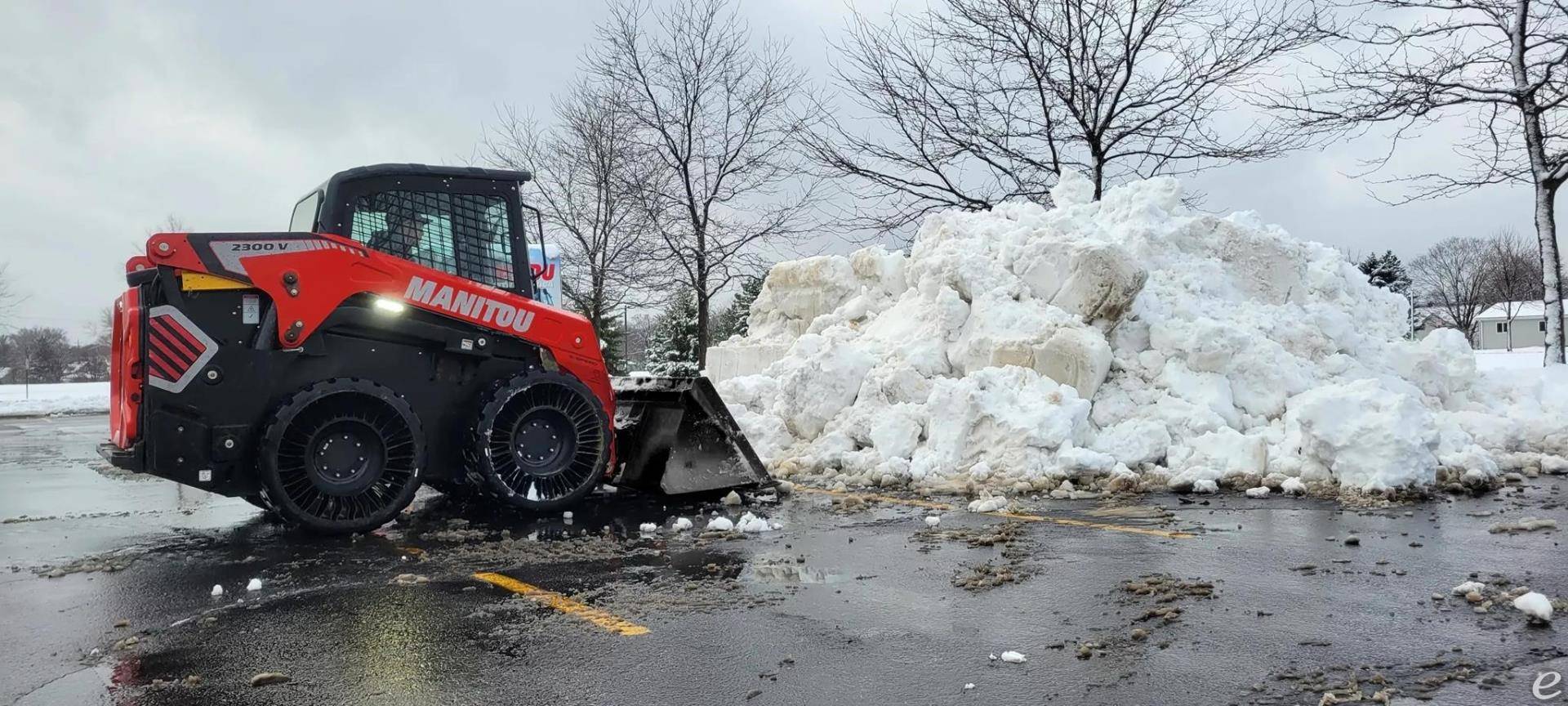 2026 Manitou 2100V