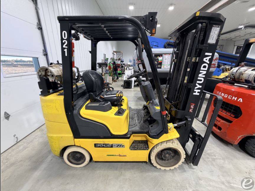 2014 Hyundai 30LC-7A