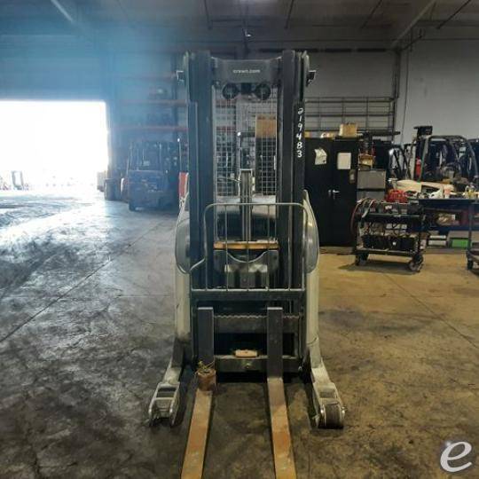2019 Crown RR5725-45