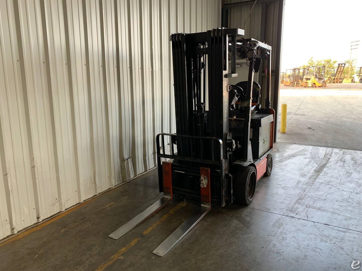 2015 Toyota 8FBCU25 Electric Forklift - 123Forklift
