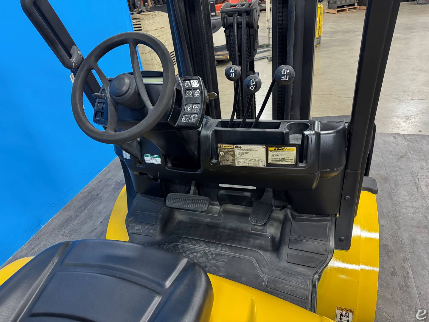 2016 Yale GLP060VX