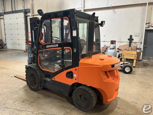 2021 Doosan D35C-7