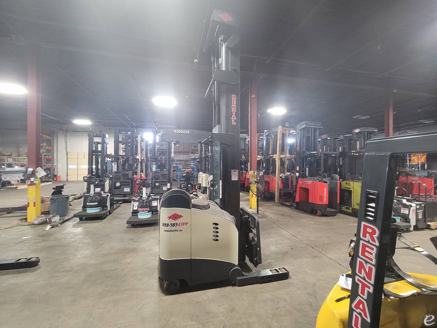 2009 Crown RD5795S-30 Electric Reac...