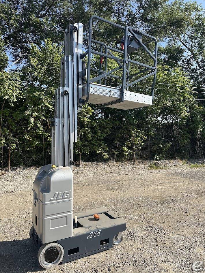 2010 JLG 20MVL