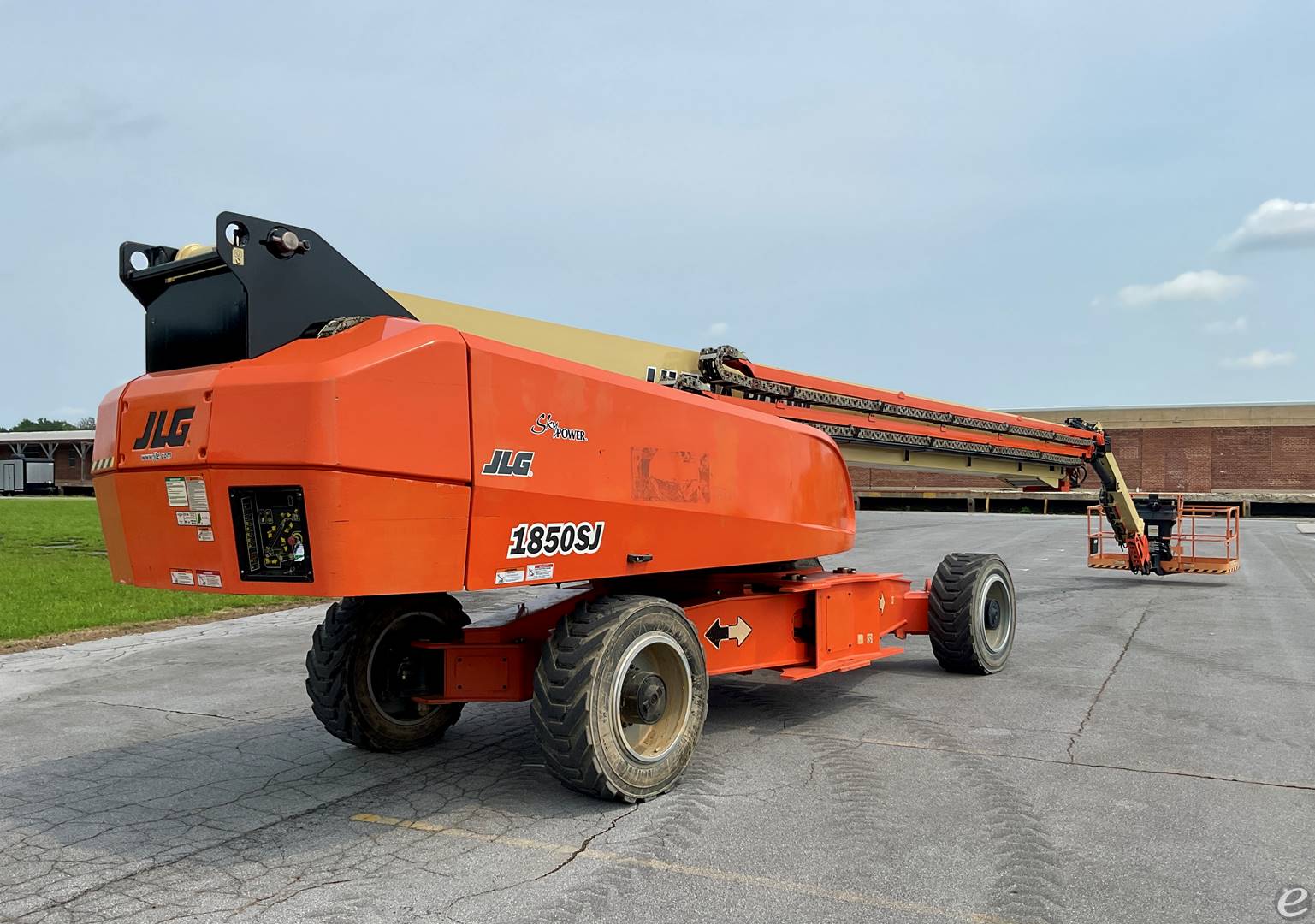 2017 JLG 1850SJP