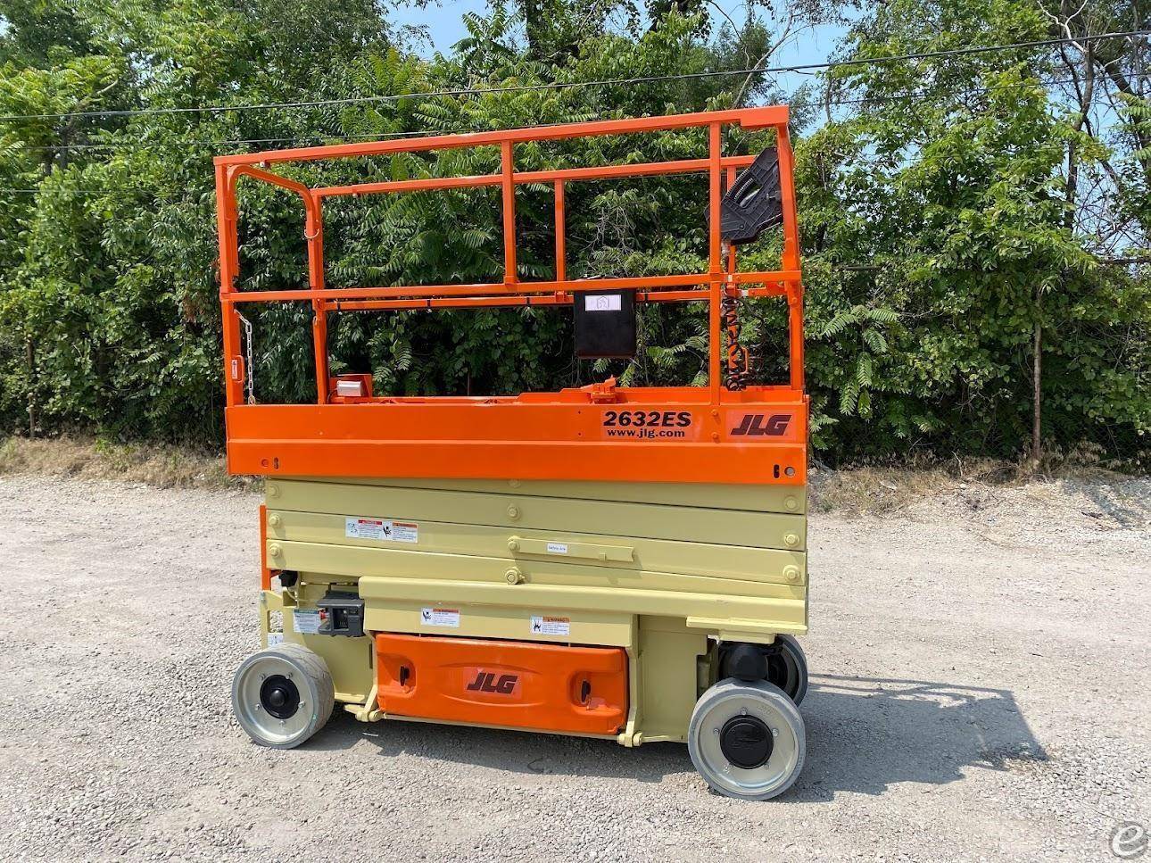 2015 JLG 2632ES Electric Scissor Lift - 123Forklift
