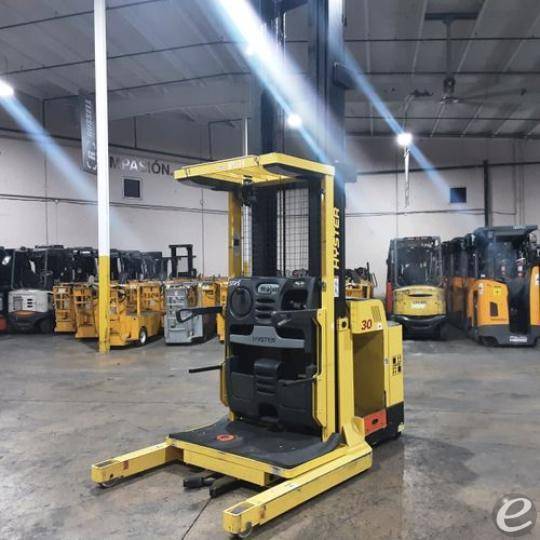 2018 Hyster R30XMA3 Electric Order Picker - 123Forklift