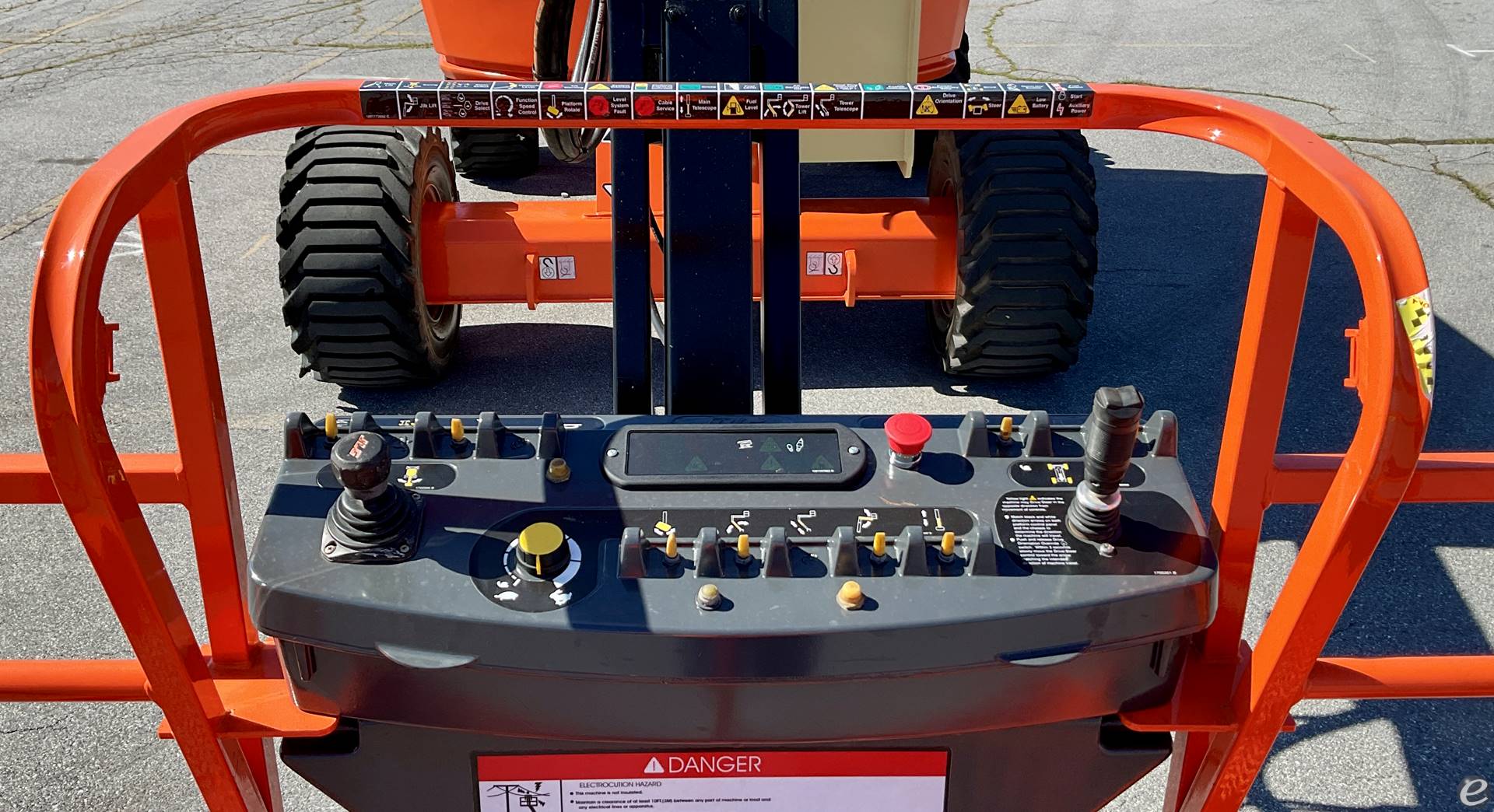 2016 JLG 450AJ