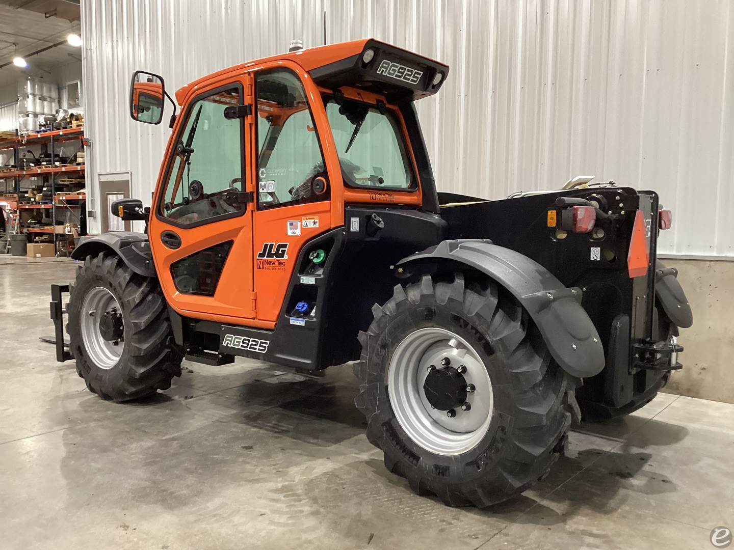 2025 JLG AG925
