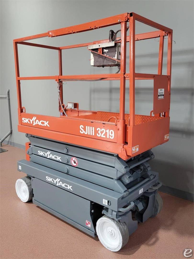2019 Skyjack SJIII3219 Electric Scissor Lift - 123Forklift