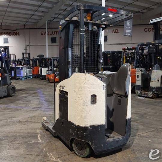 2018 Crown RR5725-45