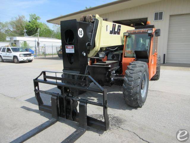 2017 JLG G15-44A