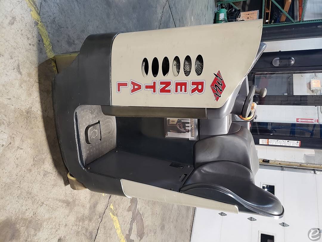 2008 Crown RD5225-30 Electric Reach Truck - 123Forklift
