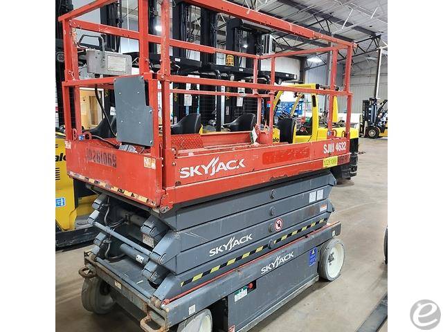 2014 Skyjack SJ-4632 Electric Sciss...
