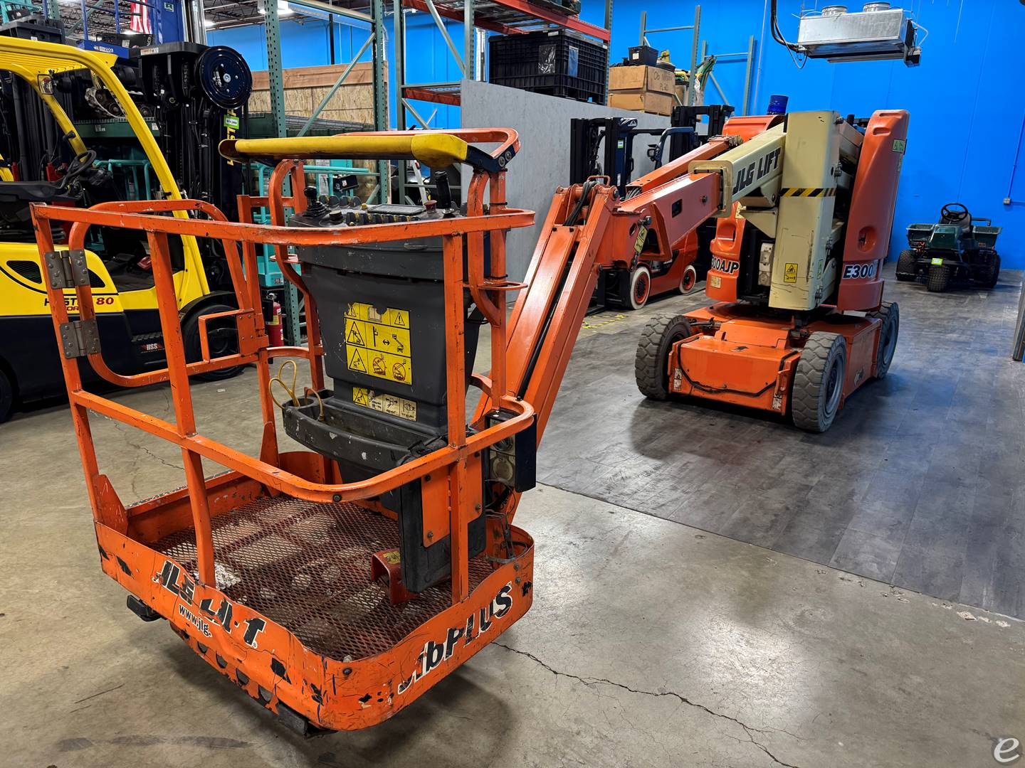 2012 JLG E300AJP