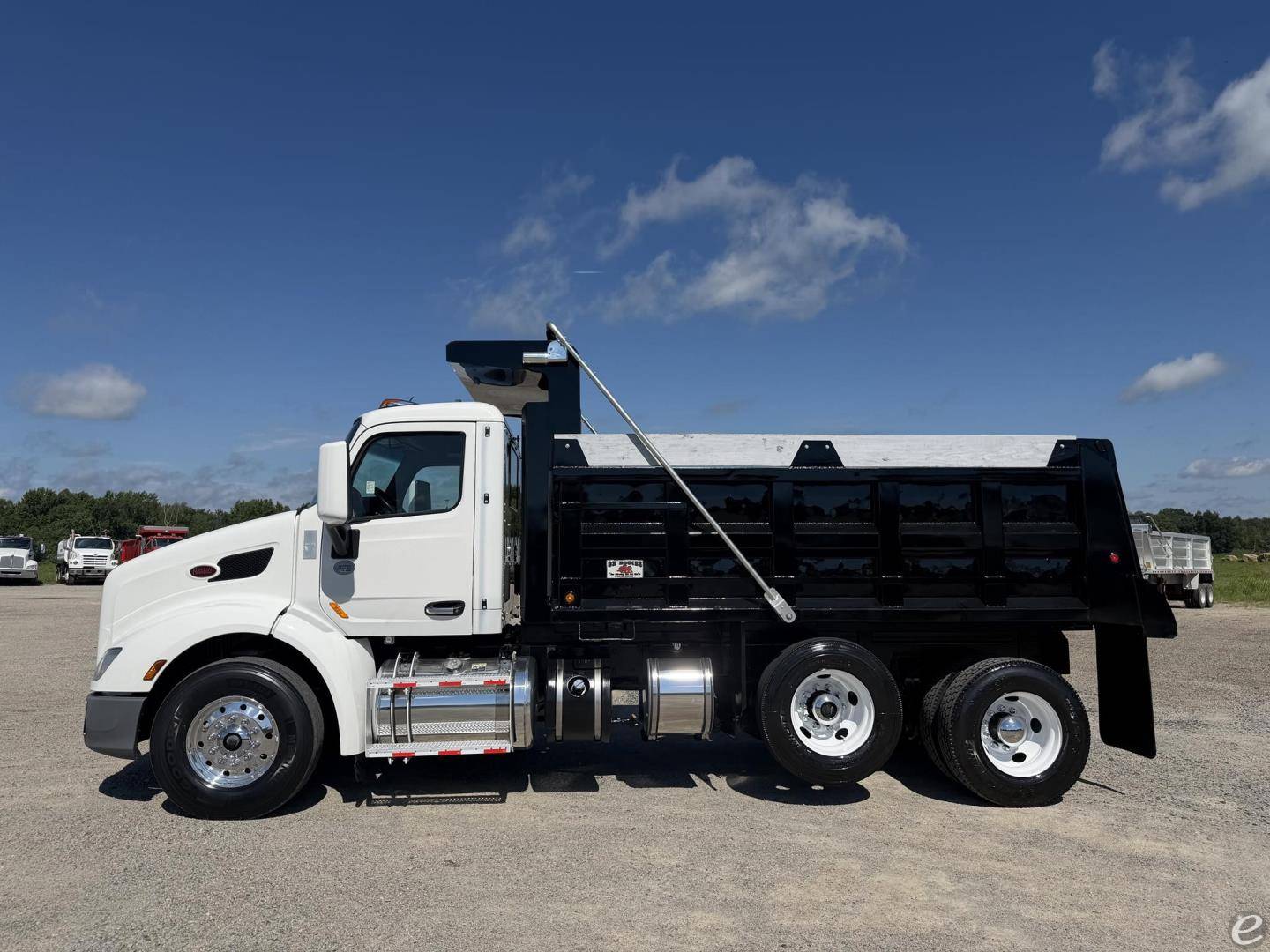2022 Peterbilt 579