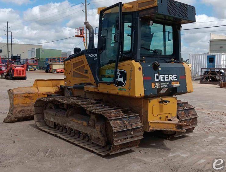 2021 John Deere 700L LGP