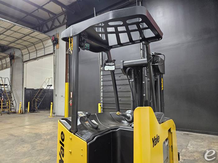 2017 Yale ESC040
