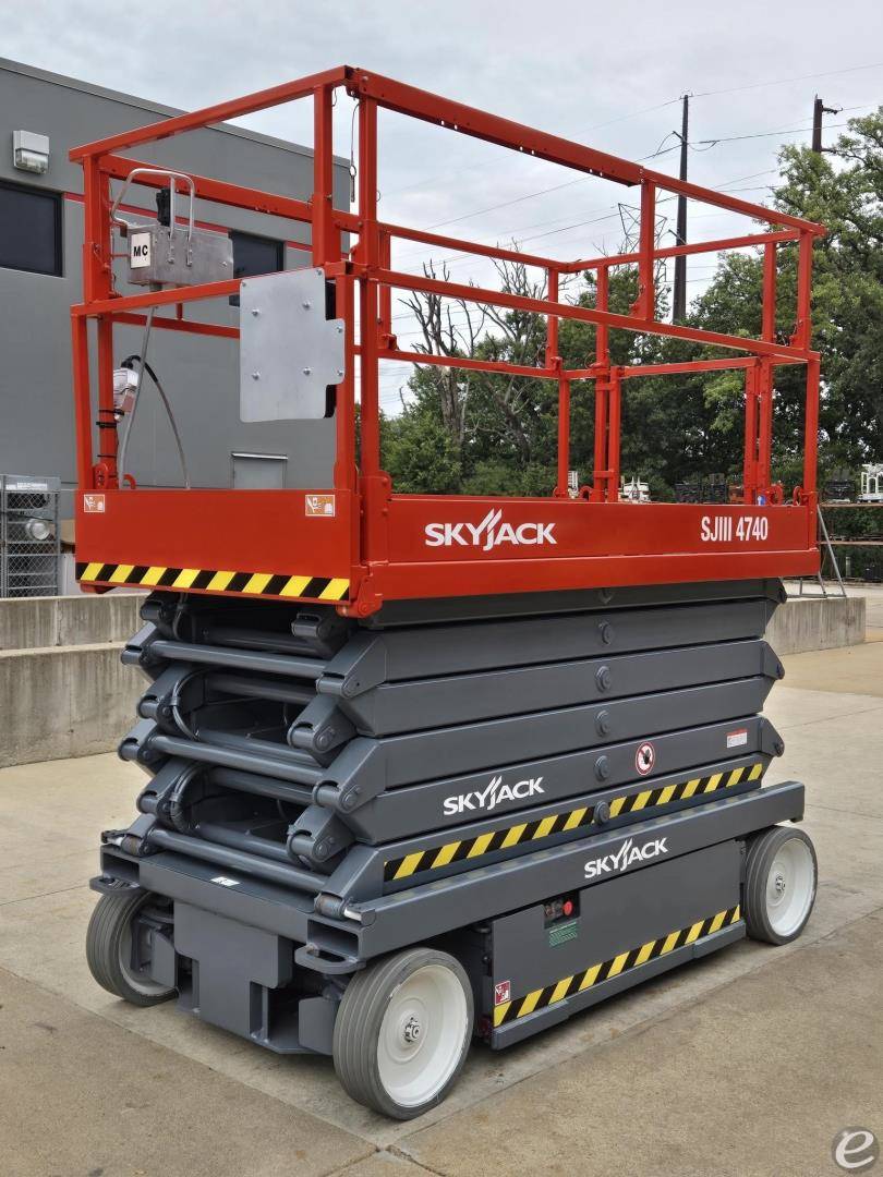 2017 Skyjack SJIII4740