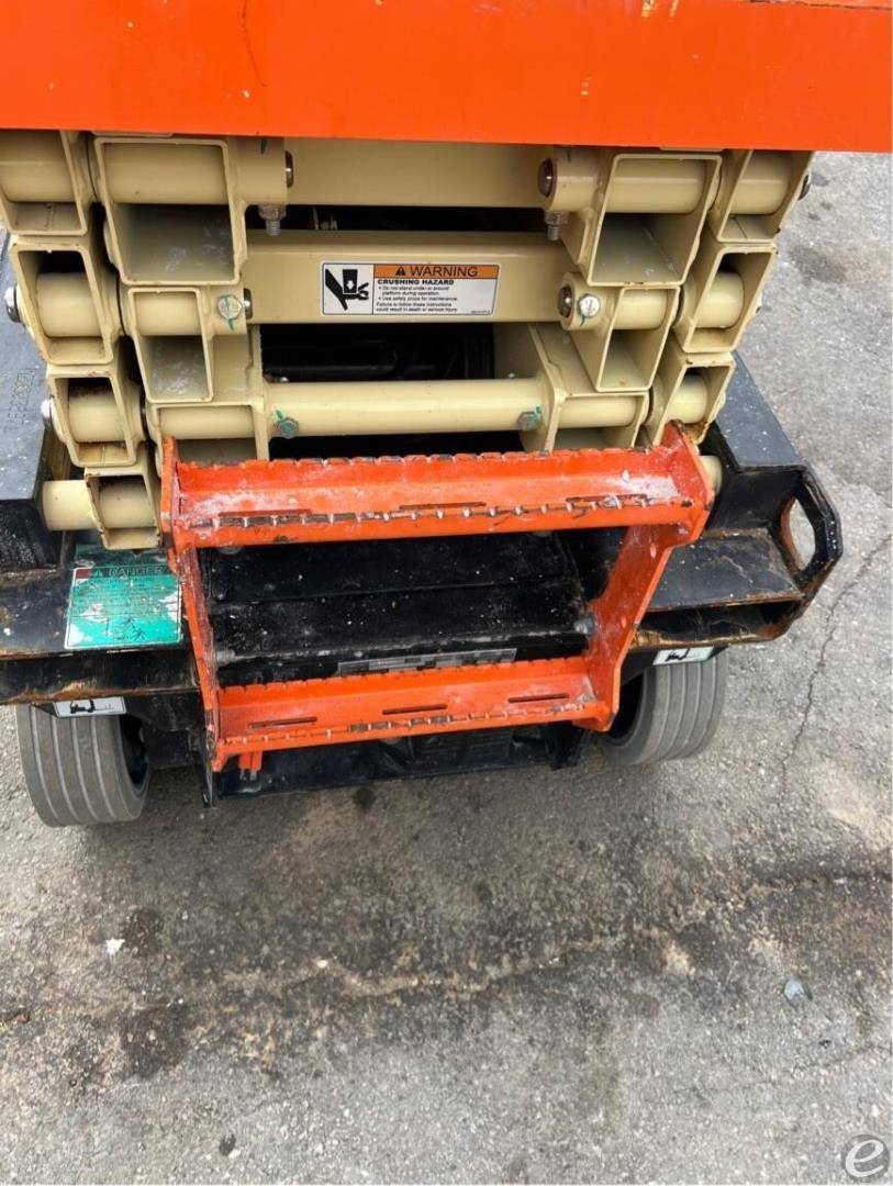 2021 JLG R1932i