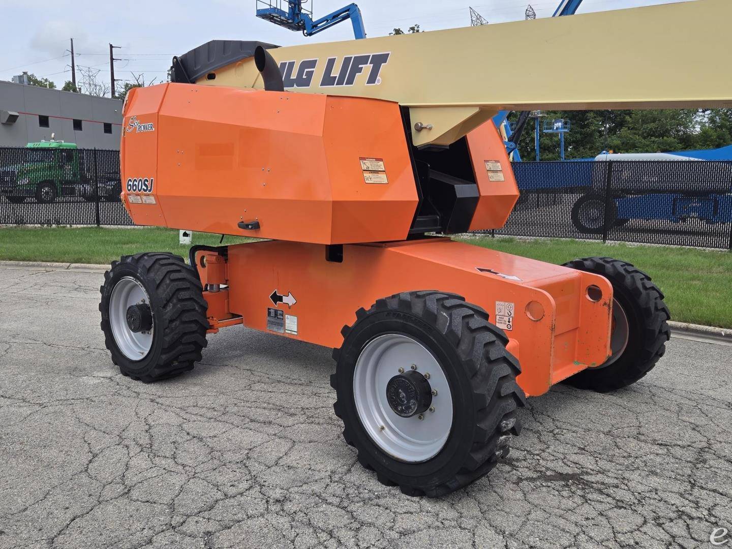 2012 JLG 660SJ