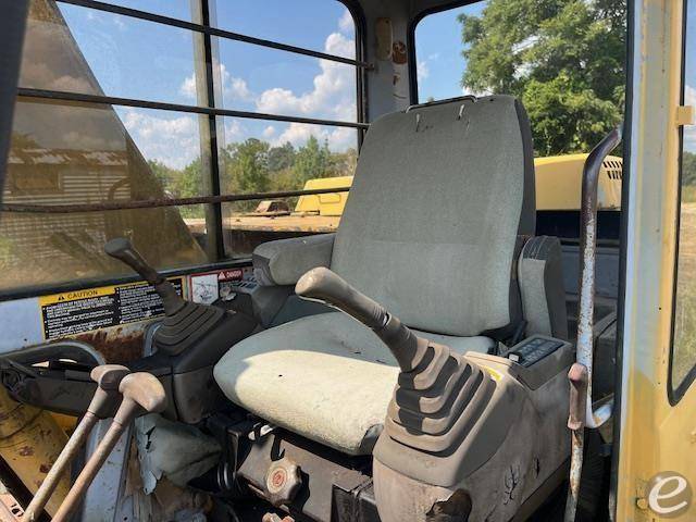 1995 John Deere 490E
